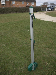 1 no 160 Powered Post Complete with Charger, Battery and Brad